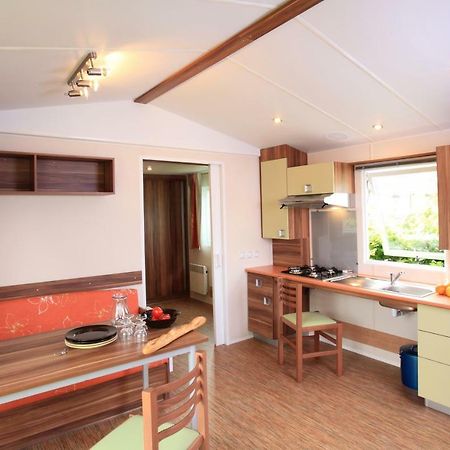Отель Camping L'Arada Parc Sonzay Экстерьер фото