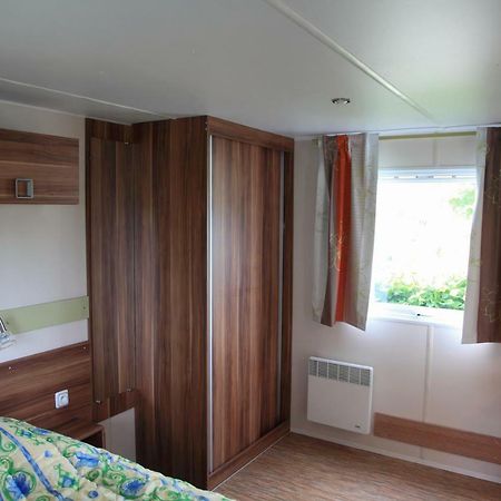 Отель Camping L'Arada Parc Sonzay Экстерьер фото