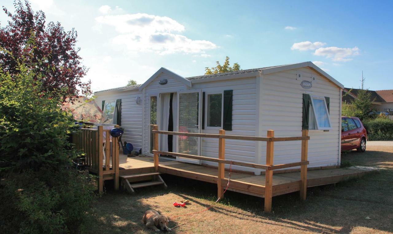 Отель Camping L'Arada Parc Sonzay Экстерьер фото